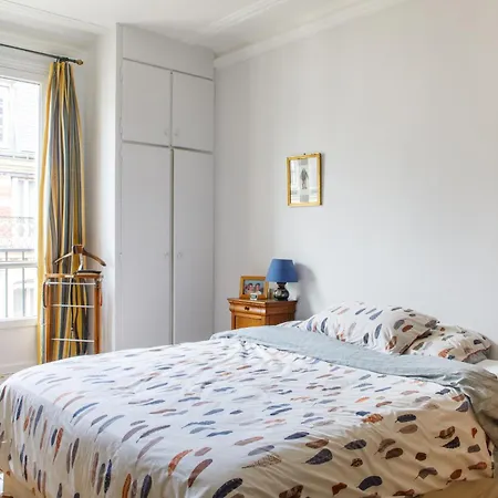 Vintage 3bd Parisian Apartment-vaugirard * Paris